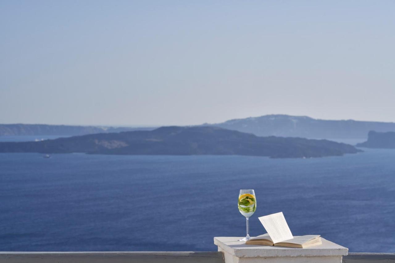 Mr And Mrs White Oia - Santorini Hotel Екстериор снимка